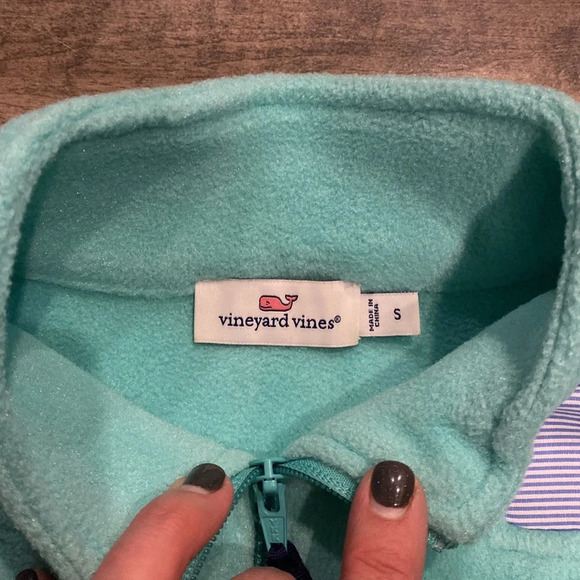 Vineyard Vines Women's Quarter Zip Fleece small - Picture 3 of 4